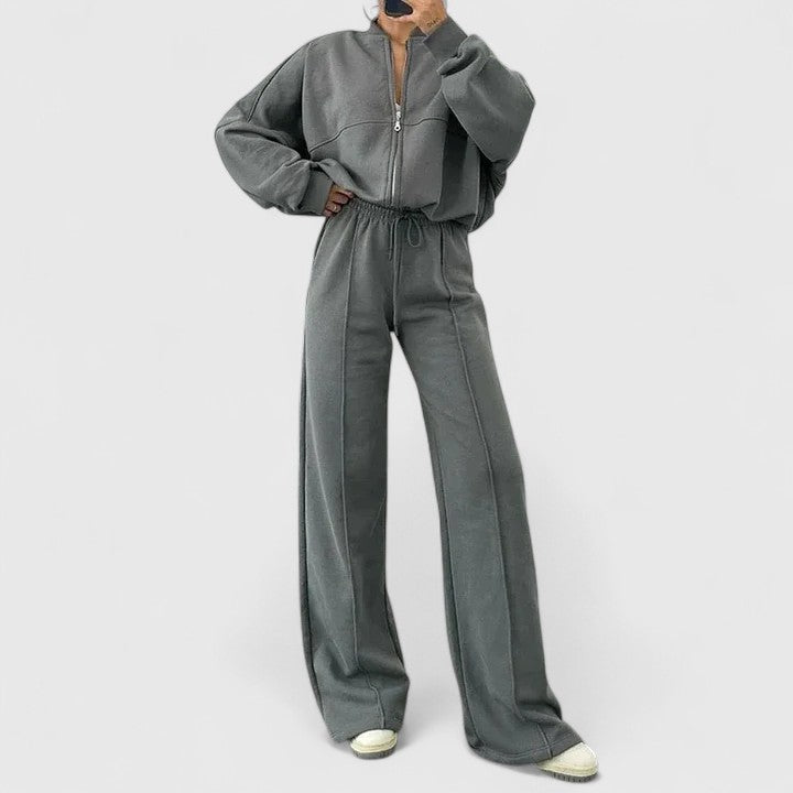 Suéter y Pantalones Cómodos