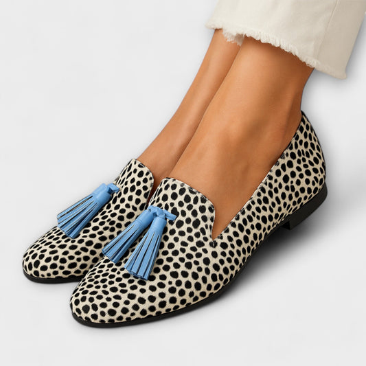 Zapatilla con Borlas