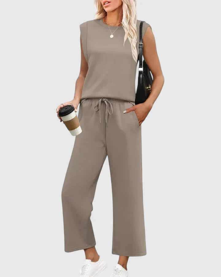 Conjunto de Dos Piezas Cómodo