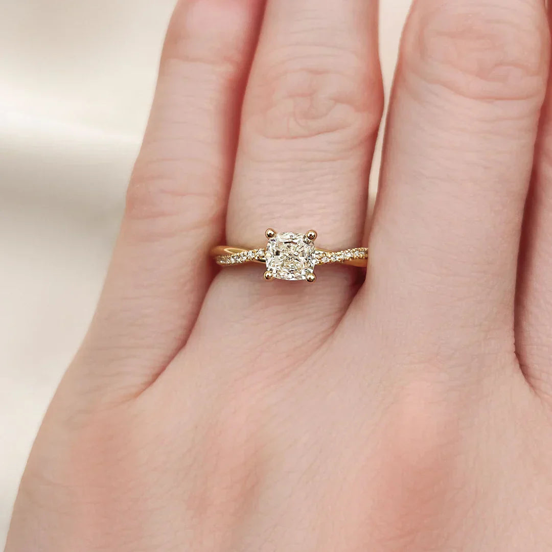 Anillo de Oro de 18k