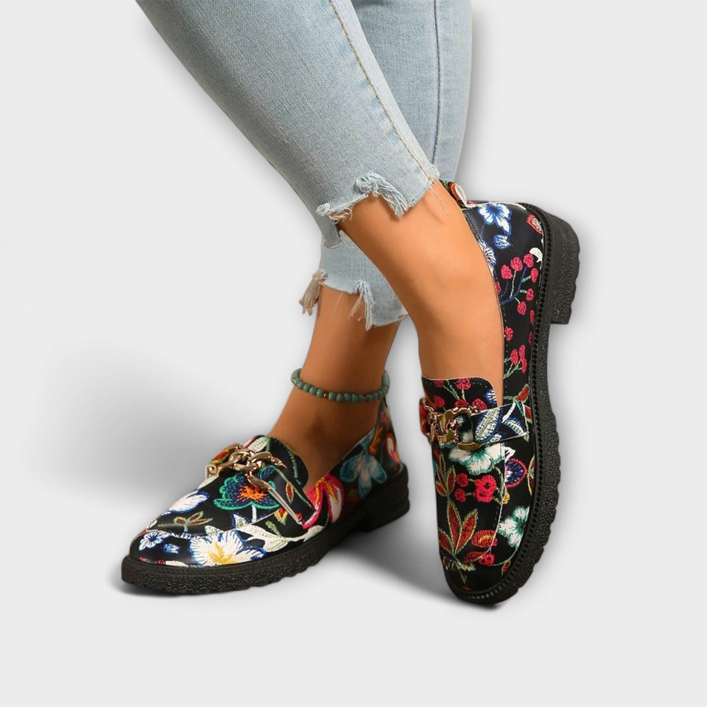 Mocasines coloridos con estampado de flores