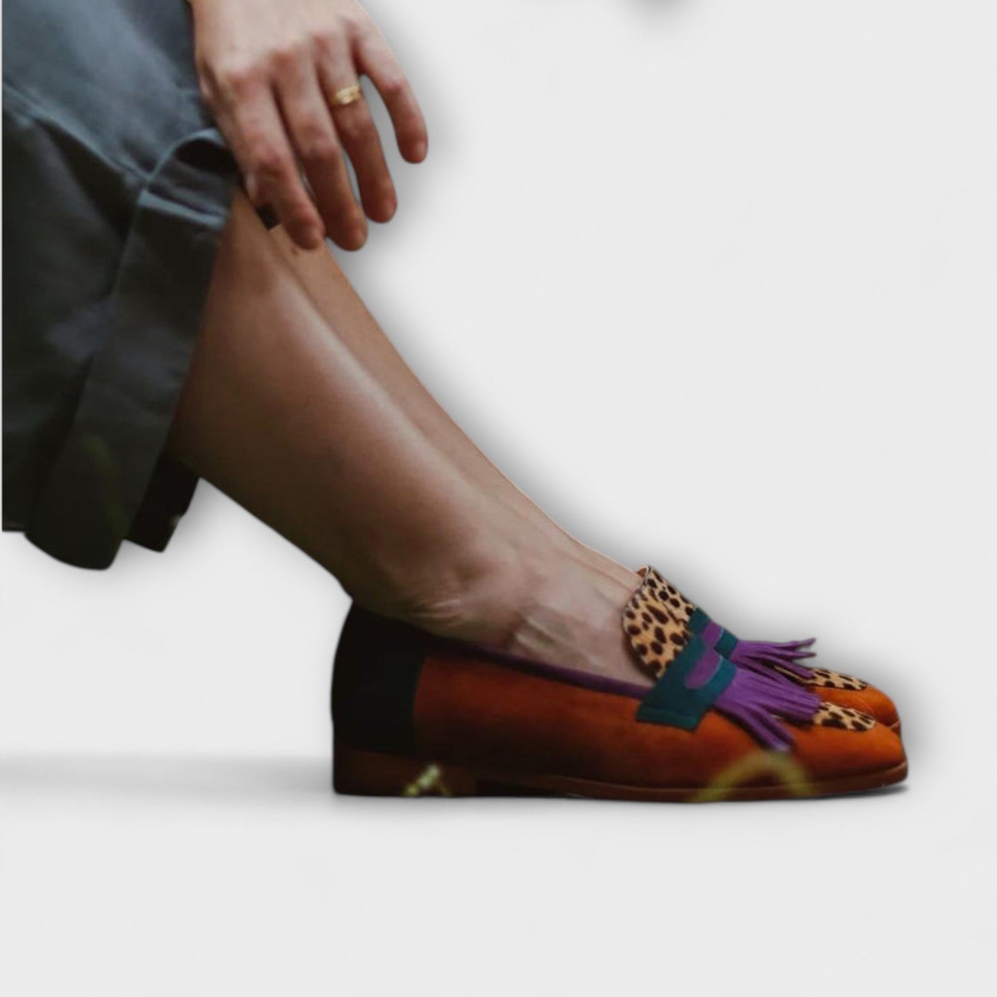 Mocasines marrones con estampado de leopardo